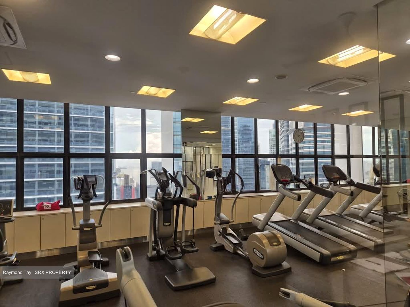 International Plaza (D2), Apartment #567974711